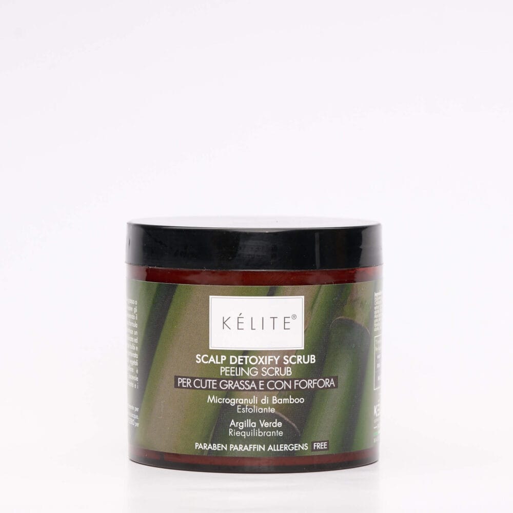 Peeling Scrub per cute grassa e con forfora